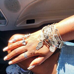 Meet your Posher, Jamilah